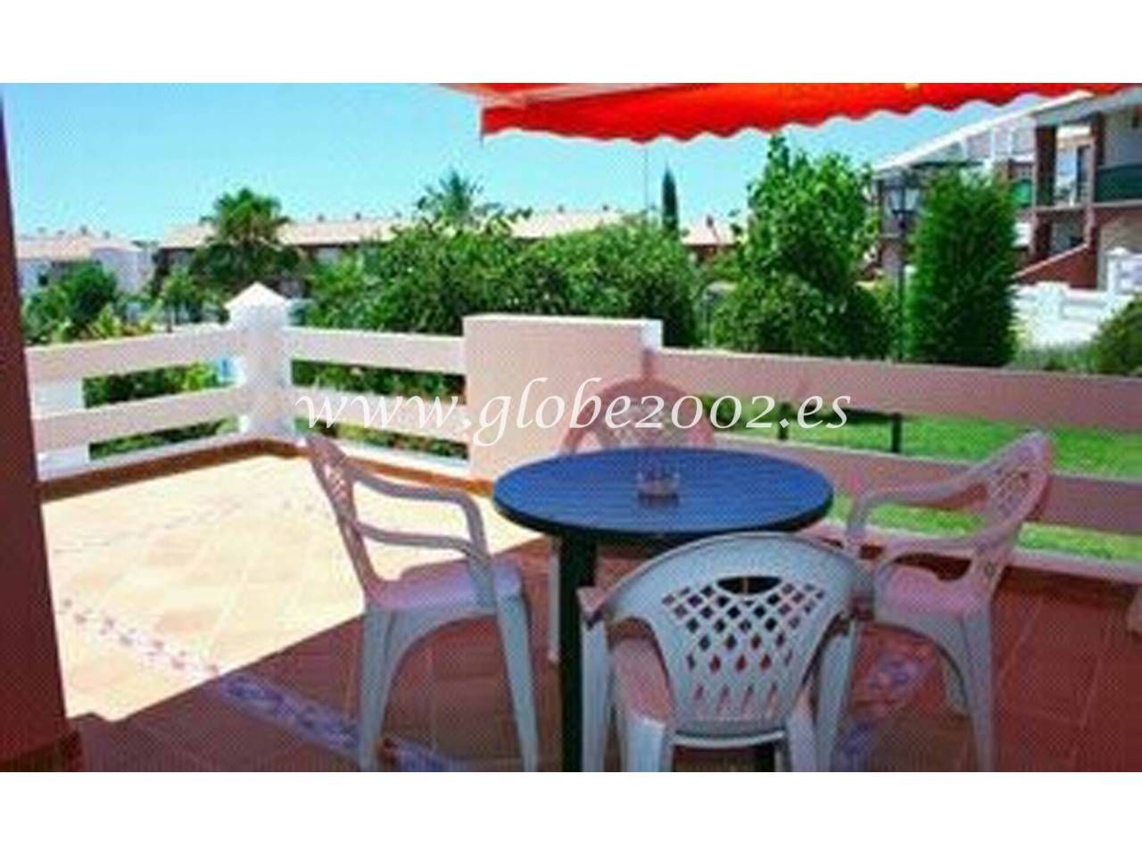 Terrassa de Apartament de lloguer en Chiclana de la Frontera amb Terrassa i Moblat