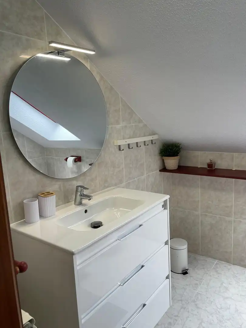 Bany de Casa o xalet de lloguer en Miengo amb Calefacció, Jardí privat i Terrassa