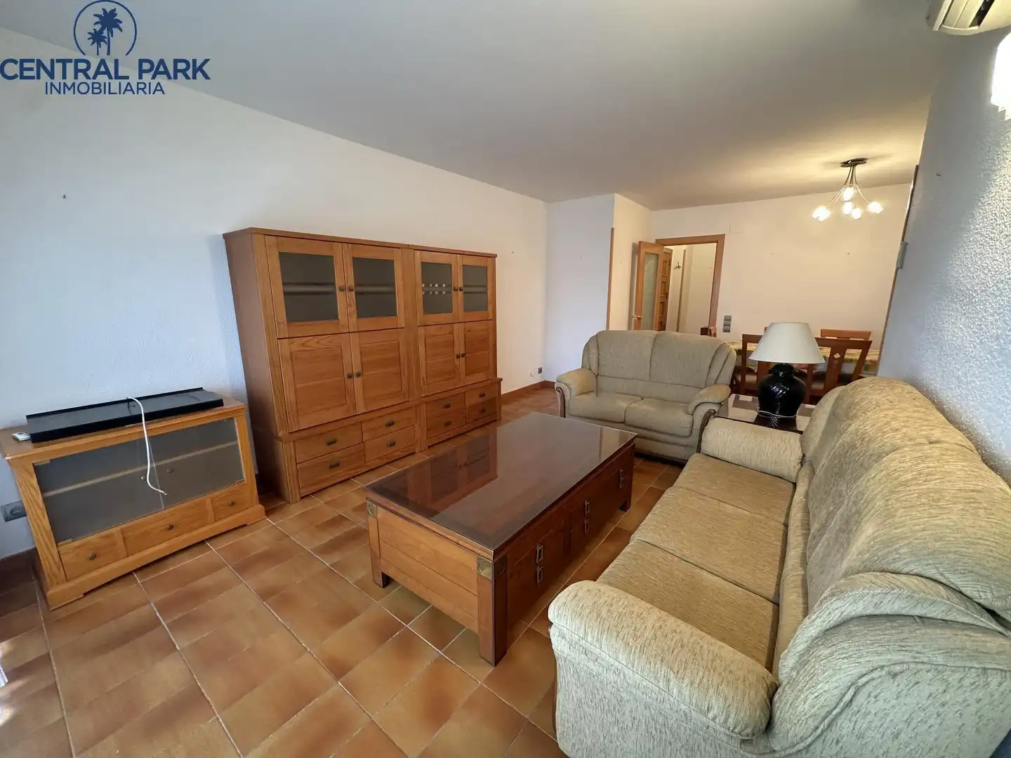 Sala de estar de Apartamento en venta en Salou con Aire acondicionado, Terraza y Amueblado