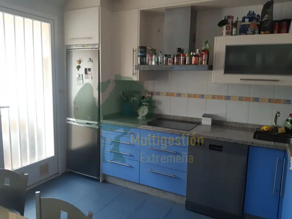 Küche von Einfamilien-Reihenhaus zur Miete in Cáceres