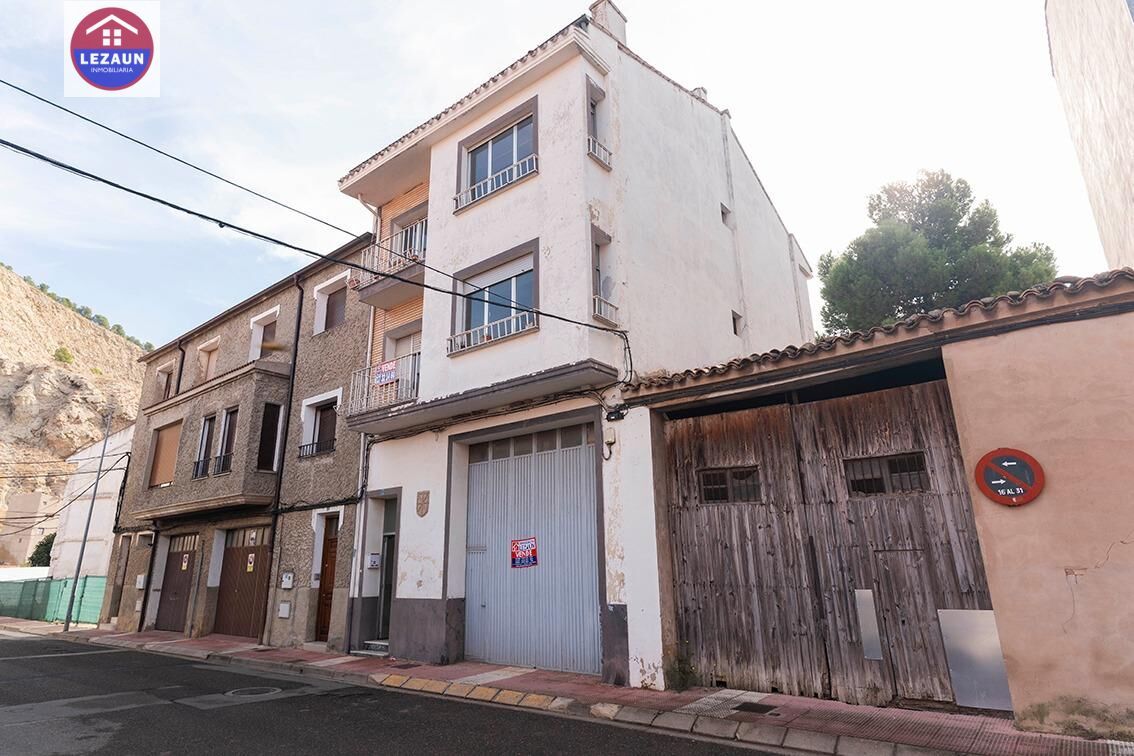 Vista exterior de Casa o chalet en venta en Azagra con Calefacción, Jardín privado y Terraza