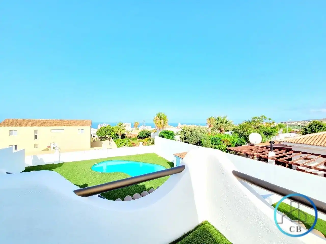 Detached house with pool for sale in Callao Salvaje - Playa Paraíso