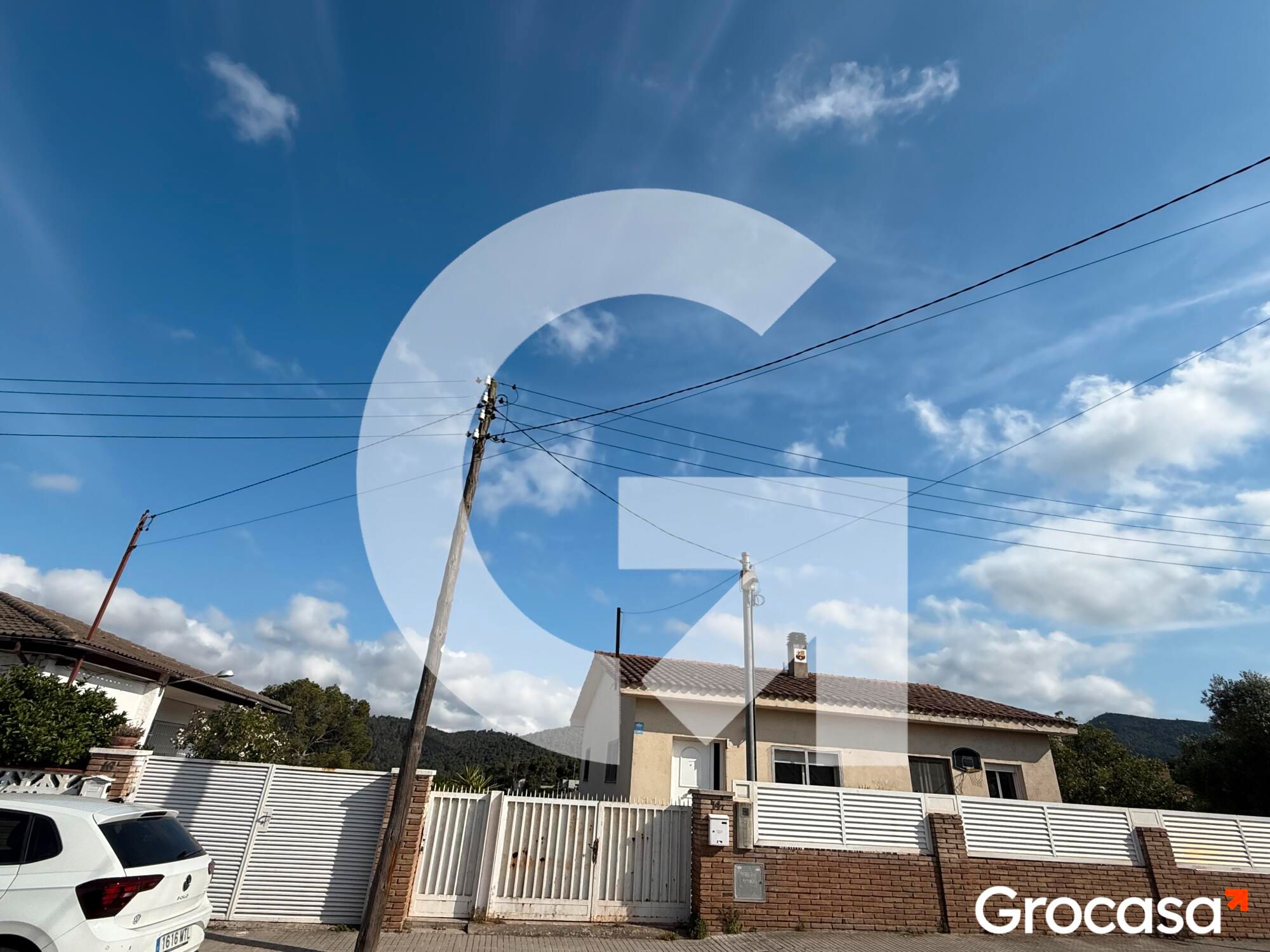 Vista exterior de Casa o xalet en venda en Cervelló amb Aire condicionat, Calefacció i Jardí privat