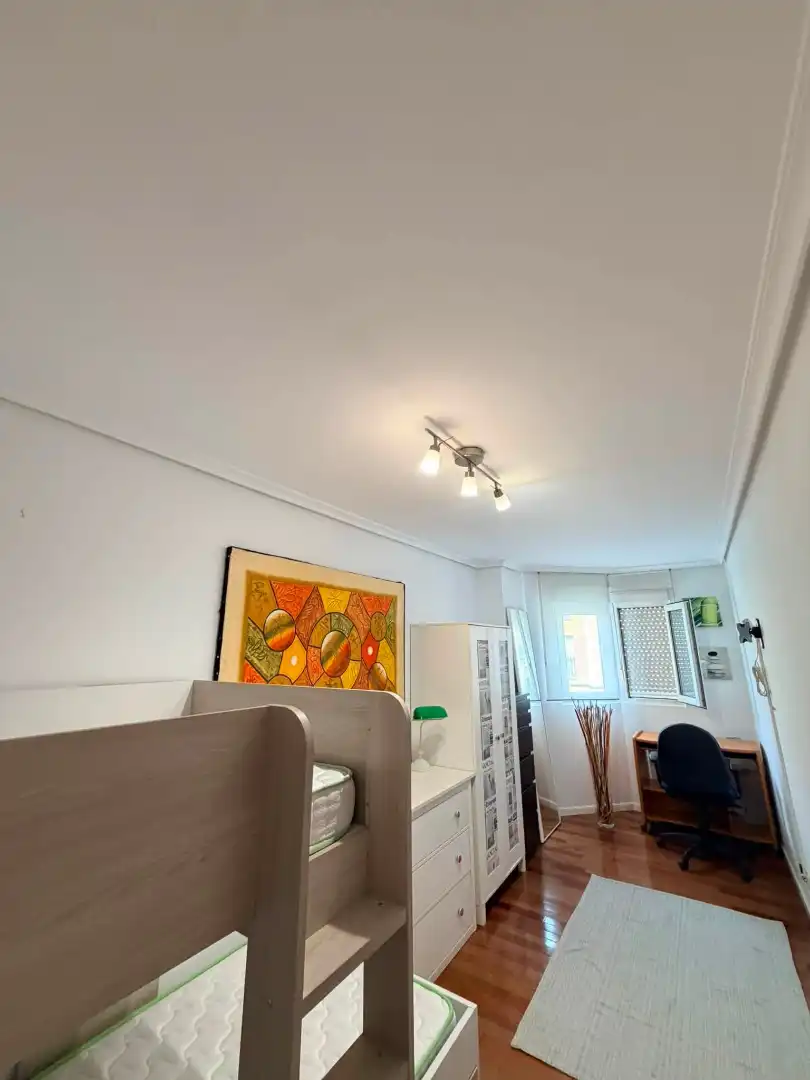 Wohnung zur Miete in Calle la Garoja, Cartes