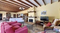 Sala d'estar de Casa o xalet en venda en Jijona / Xixona amb Aire condicionat, Terrassa i Piscina