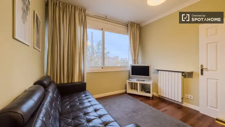 Habitación en La Nova Esquerra de l'Eixample