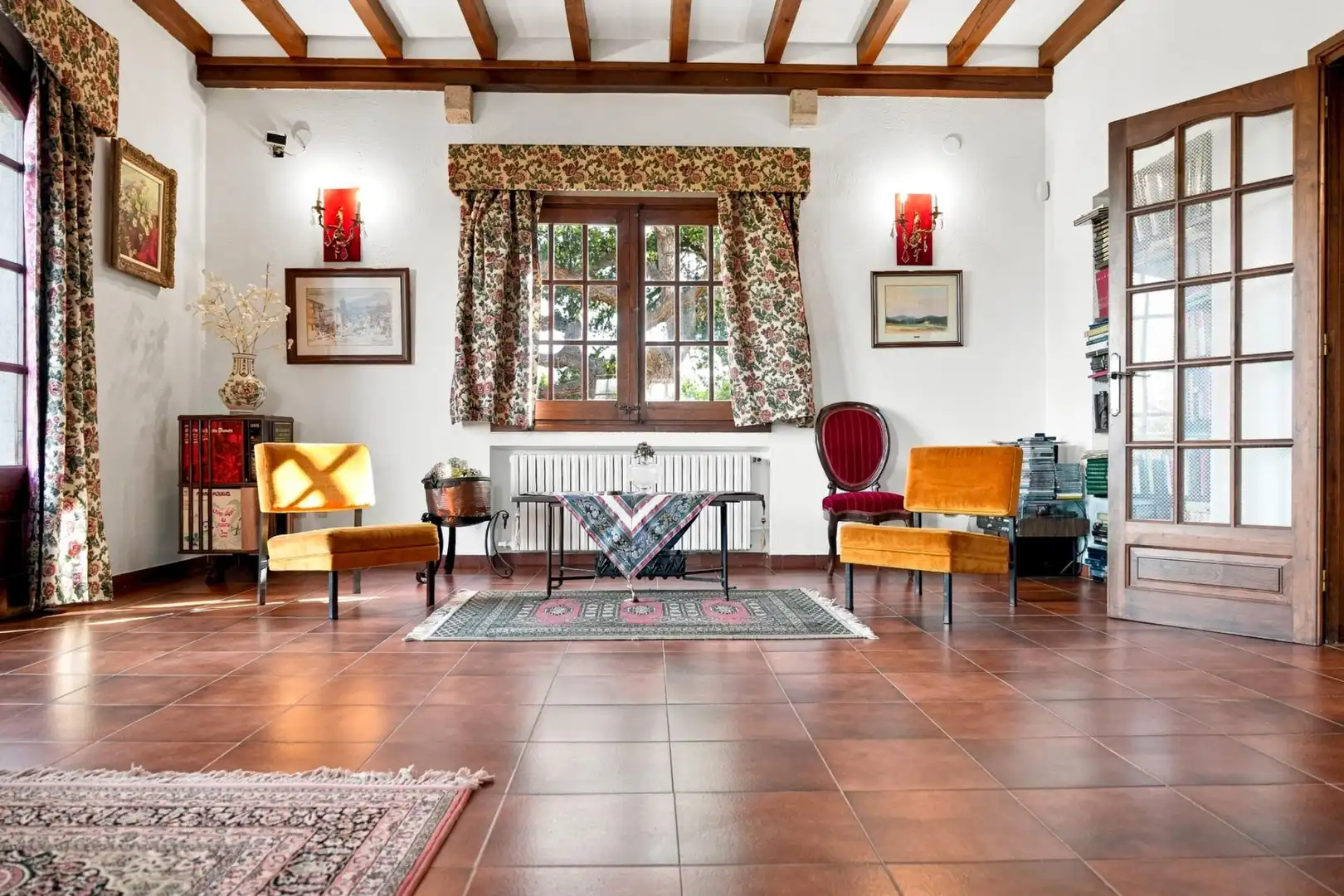 Living room of Houses for sale in Darnius  with Private garden, Storage room and Balcony