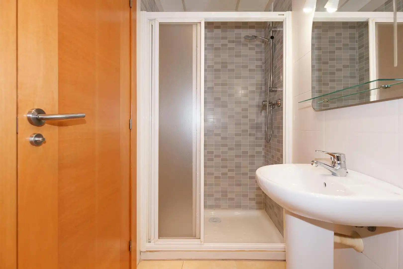 Baño de Apartamento en venta en Salou con Calefacción, Jardín privado y Piscina