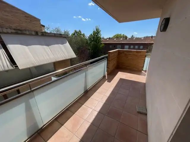 Terrassa de Àtic de lloguer en Sant Cugat del Vallès amb Calefacció, Parquet i Terrassa