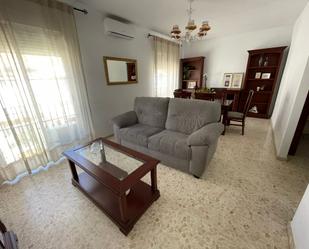 Sala d'estar de Casa o xalet en venda en Antequera amb Terrassa