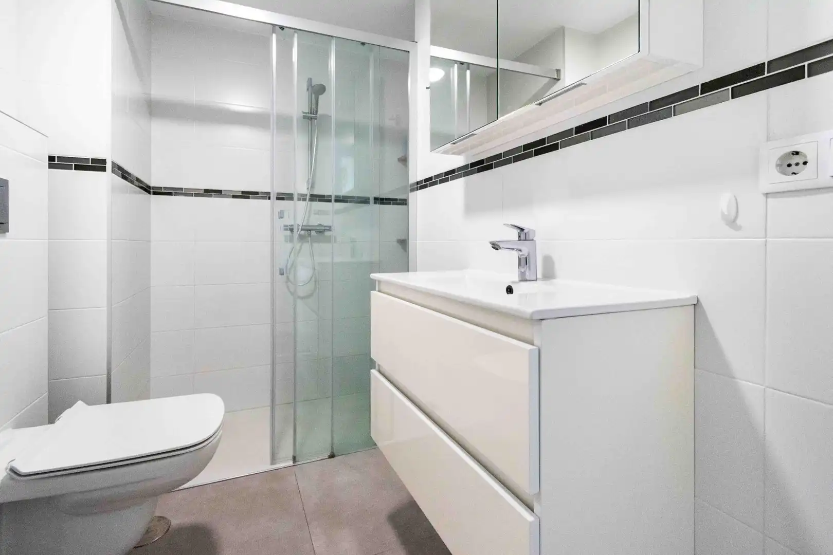 Bathroom of Apartments for sale in L'Alfàs del Pi  with Air Conditioner, Heating and Terrace