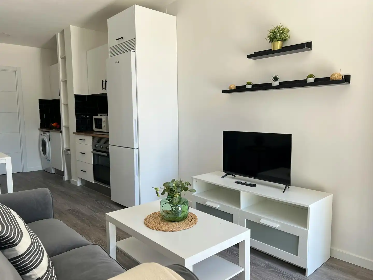 1 hab, 33m² en Ventas, Ciudad Lineal, Madrid - Image 2