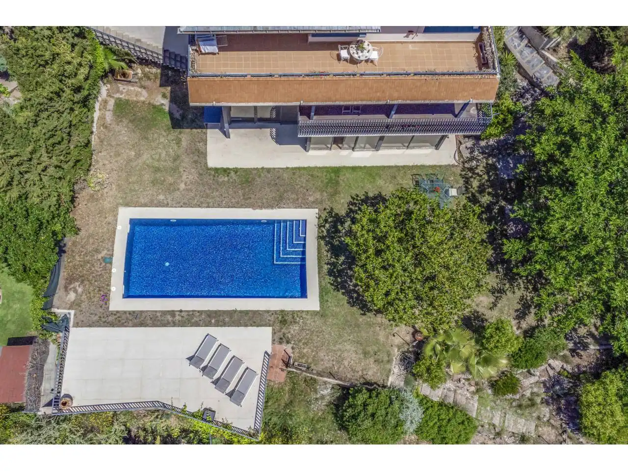 Piscina de Casa o chalet en venta en Matadepera con Aire acondicionado, Calefacción y Jardín privado