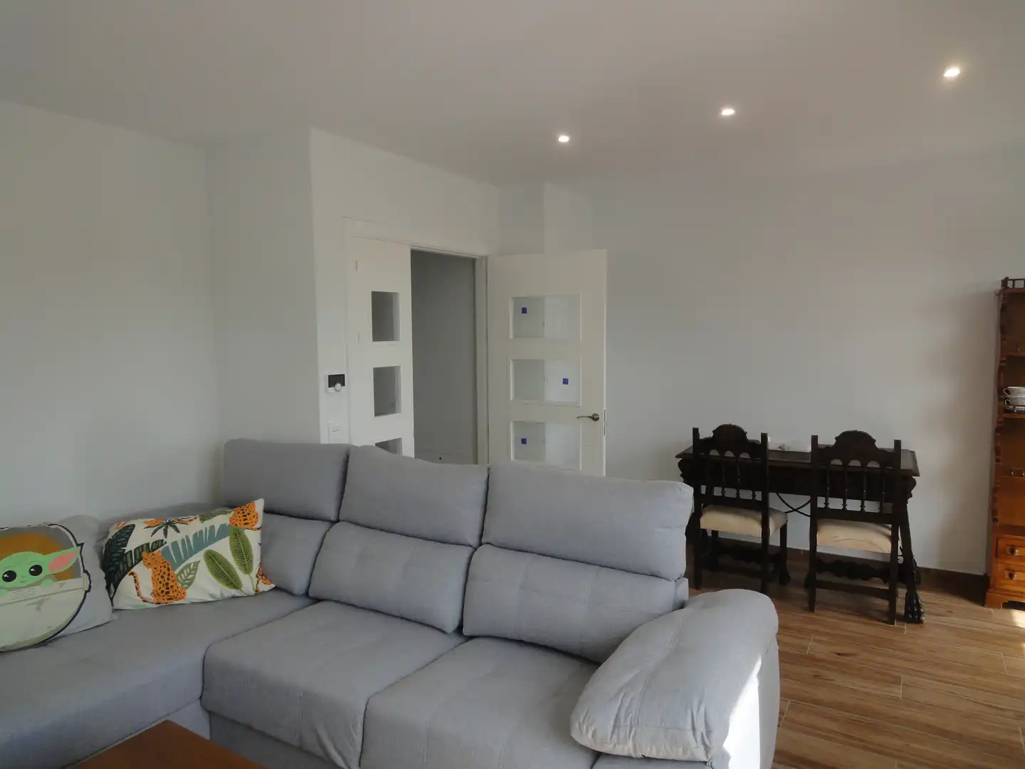 Wohnzimmer von Wohnung zur Miete in Bilbao  mit Heizung, Möbliert und Balkon