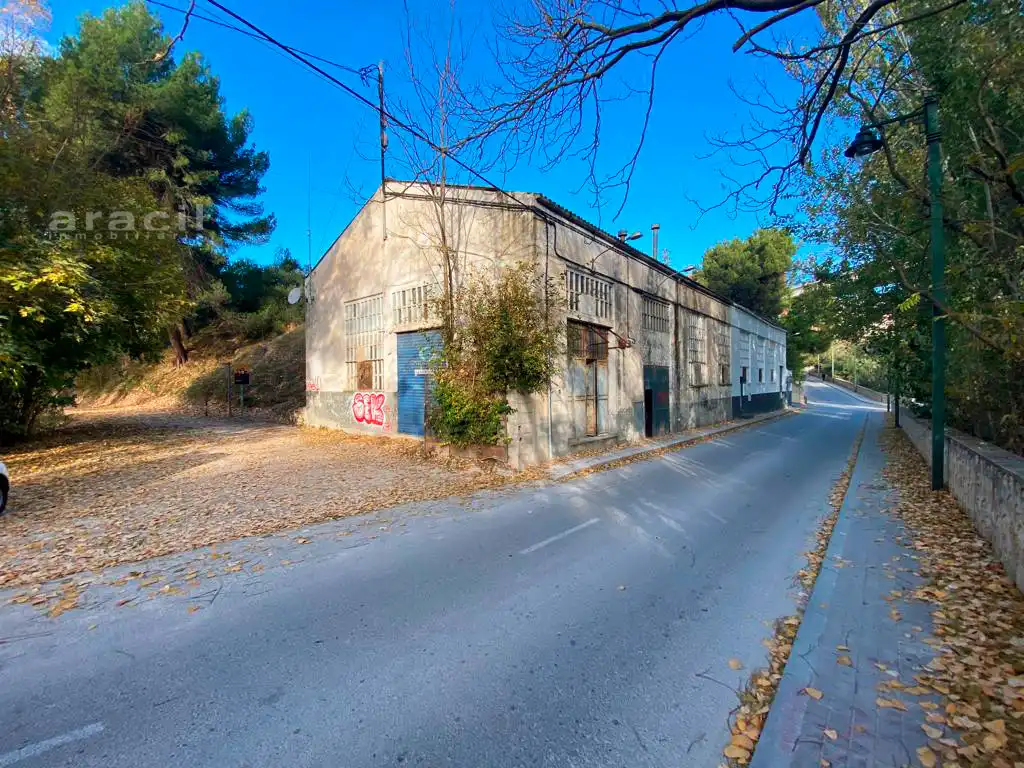 Vista exterior de Nave industrial en venta en Alcoy / Alcoi