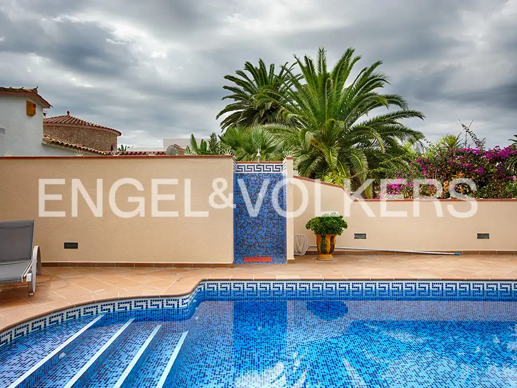 Casa con terrazza in vendita a Carrer Cap Ras, imagen 6