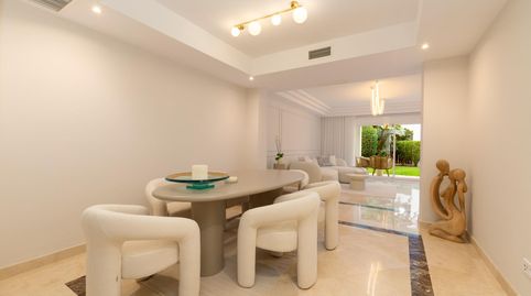 Foto 2 de Planta baja en venta en Sierra Blanca, Marbella