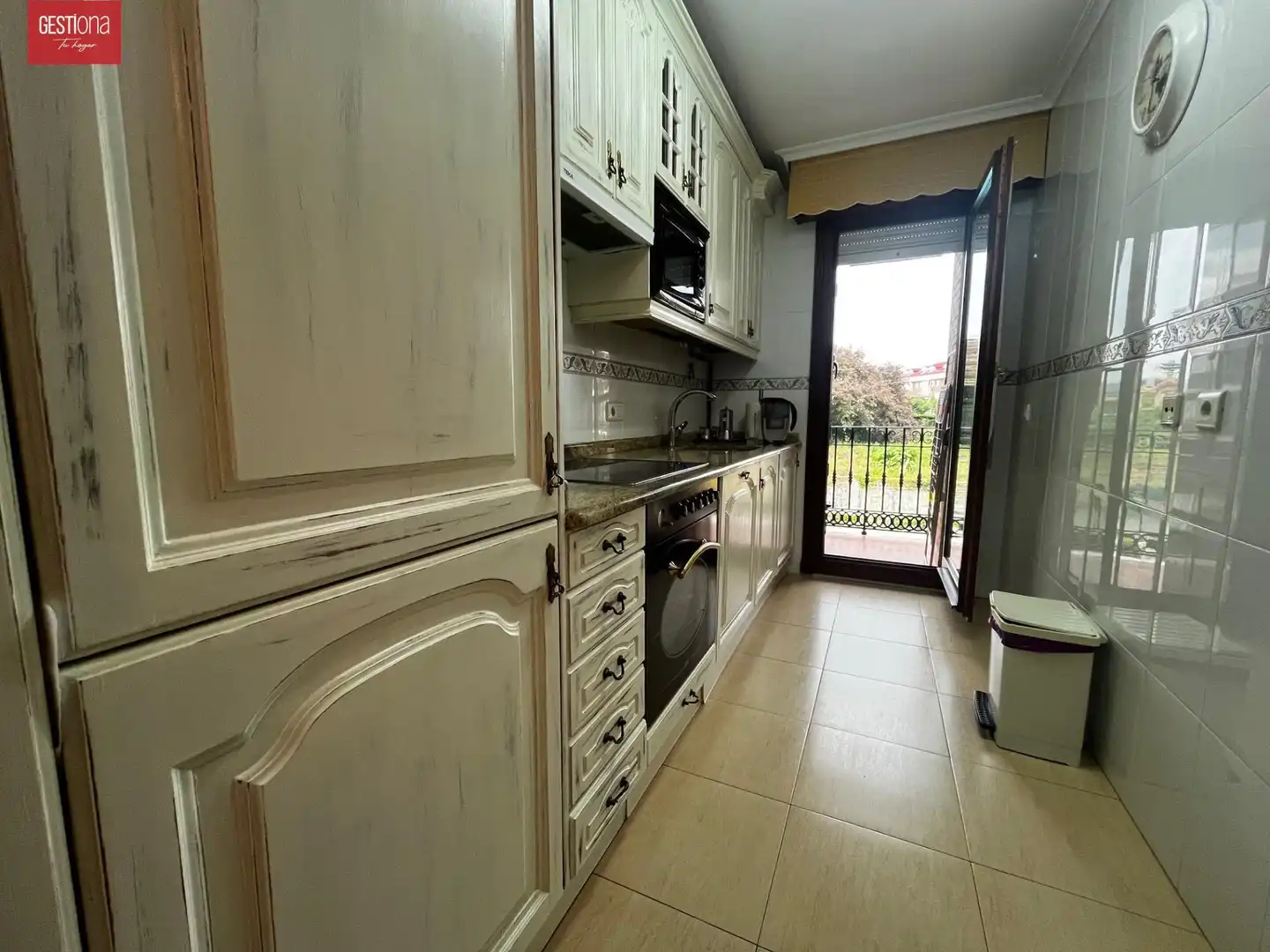 Cocina de Apartamento en venta en Noja con Calefacción, Terraza y Amueblado