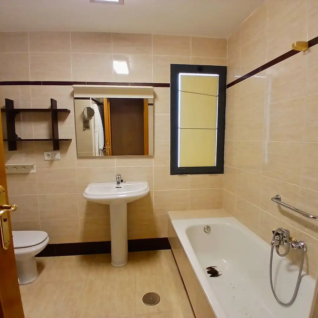 Bathroom of Flat for sale in Finestrat  with Private garden and Community pool