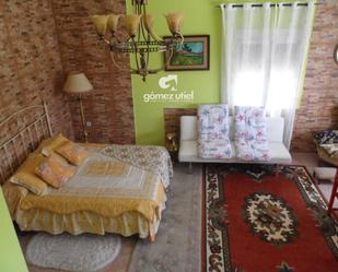 Dormitori de Casa o xalet en venda en Chillarón de Cuenca amb Jardí privat, Traster i Piscina