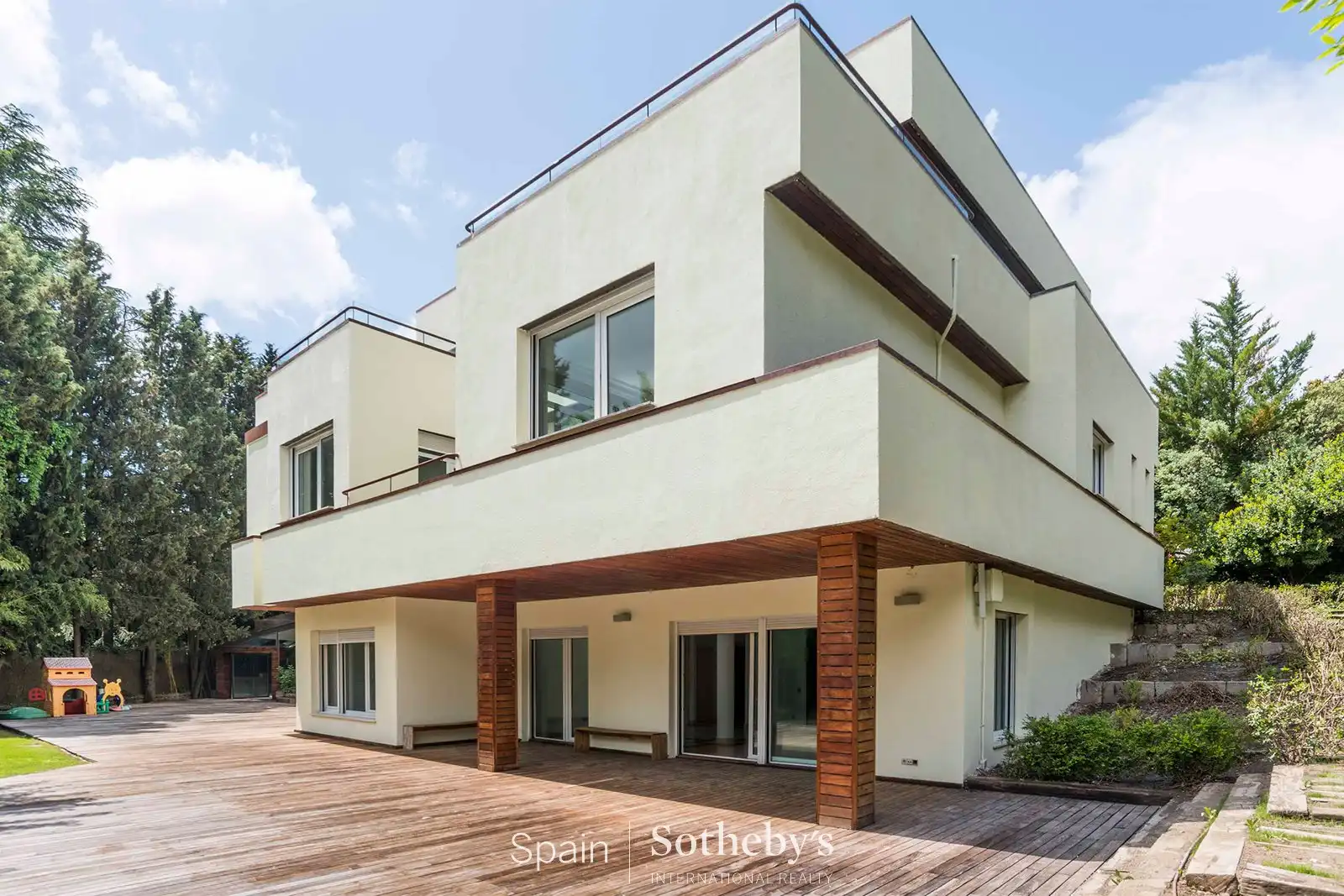 Vista exterior de Casa o xalet de lloguer en Madrid amb Aire condicionat, Calefacció i Terrassa