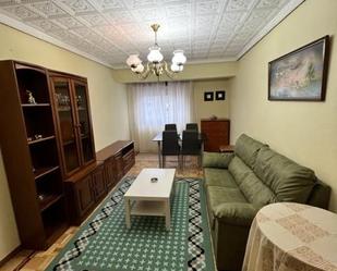 Sala d'estar de Pis en venda en Avilés amb Parquet, Terrassa i Moblat