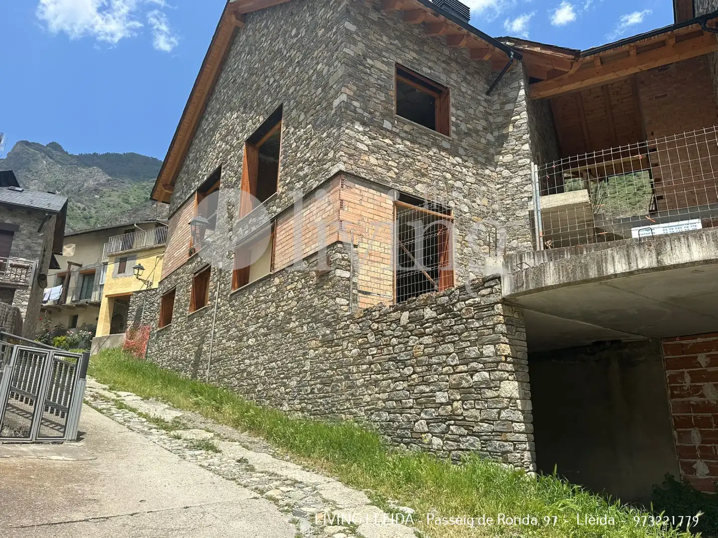 Exterior view of Flat for sale in Espot  with Air Conditioner, Heating and Parquet flooring