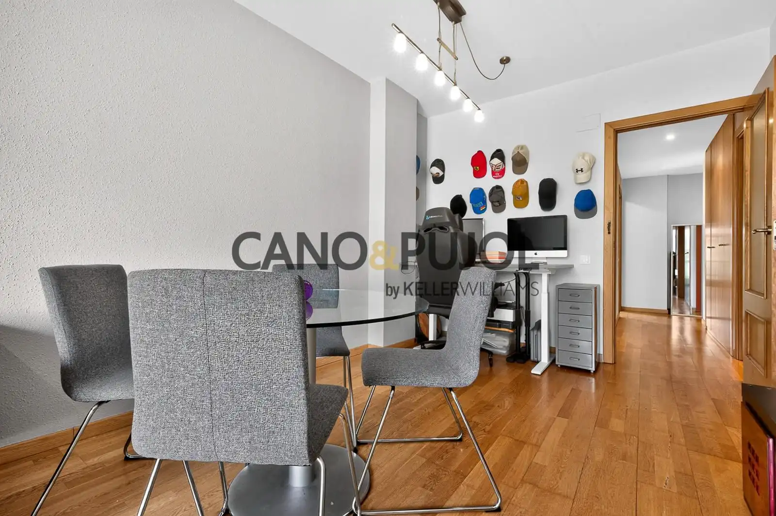 Sala de estar de Piso en venta en Rubí con Calefacción y Terraza