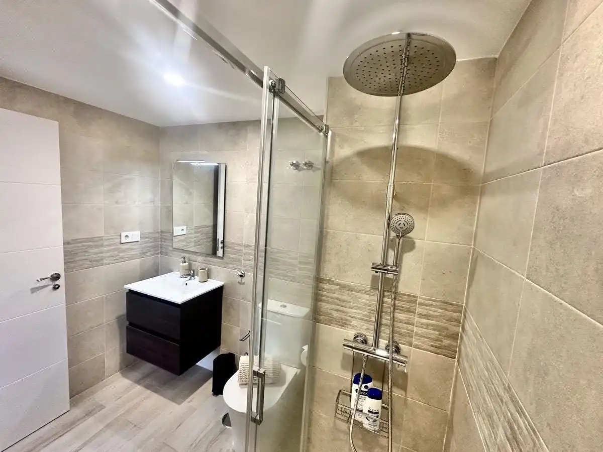 Baño de Piso en venta en Marbella con Terraza