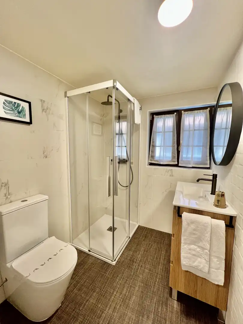 Bathroom of Flat for rent in Marina de Cudeyo  with Heating, Terrace and Furnished