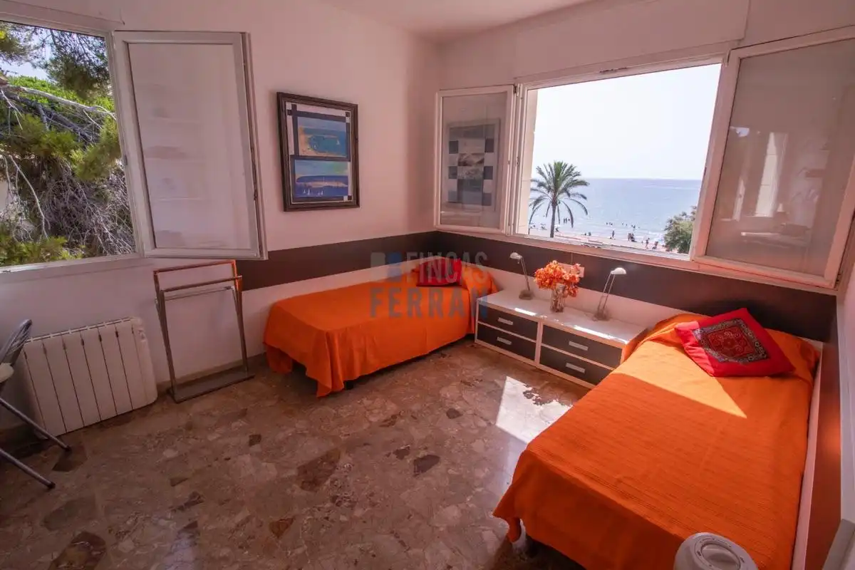 Bedroom of Houses for sale in El Vendrell  with Air Conditioner, Heating and Terrace