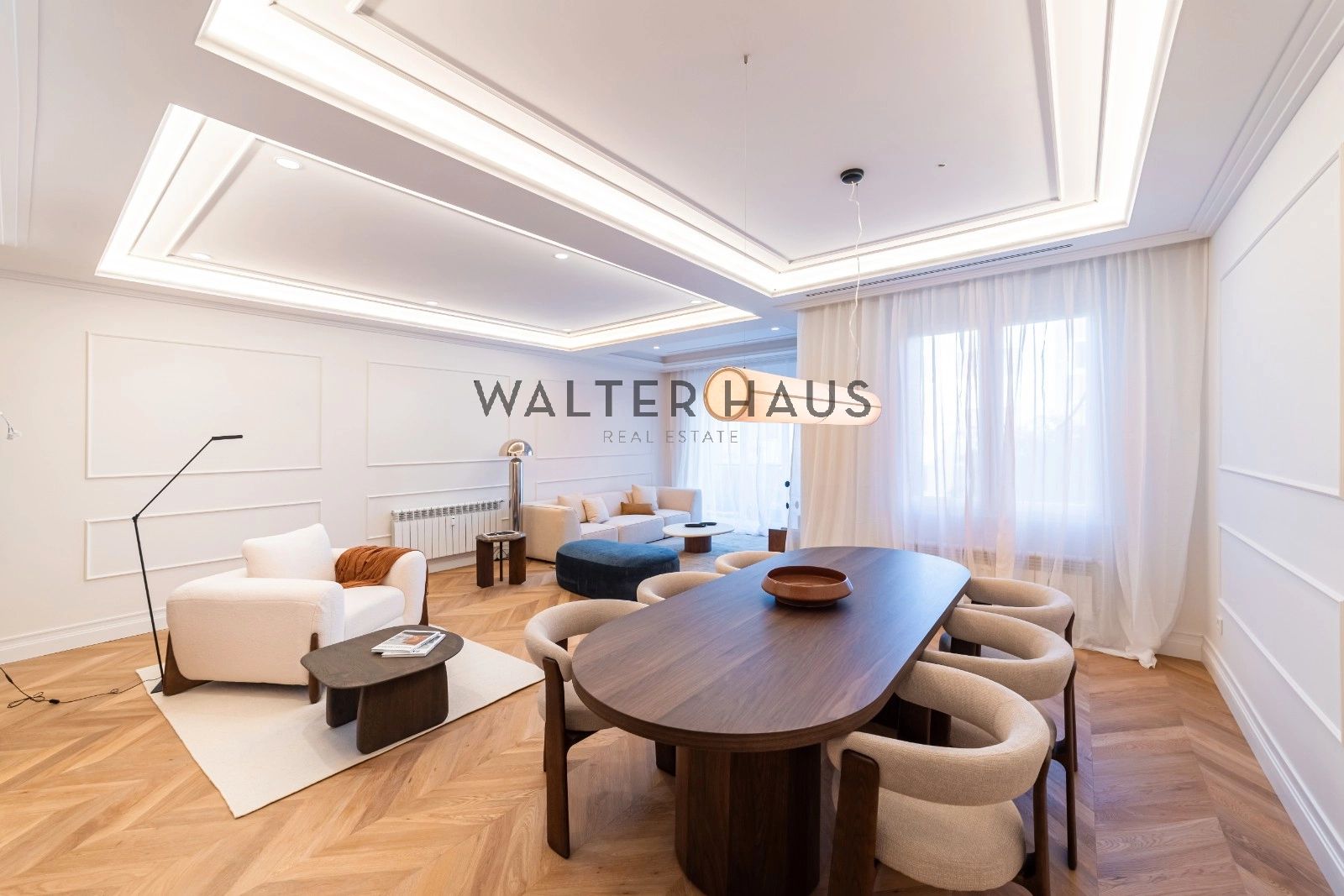 Living room of Flat for sale in  Madrid Capital  with Heating and Terrace