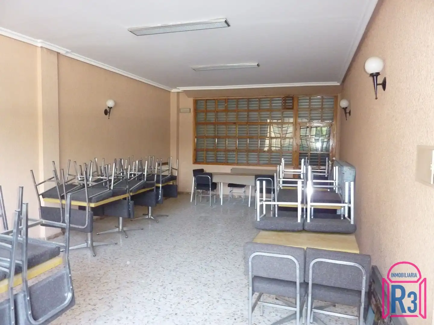 Commercial properties for sale in Villaturiel  with Terrace