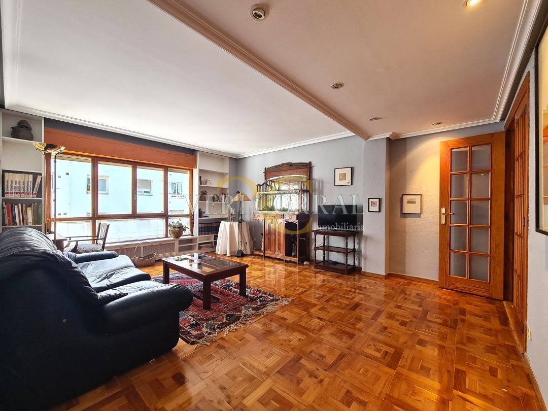 Living room of Flat for sale in Oviedo   with Heating and Storage room