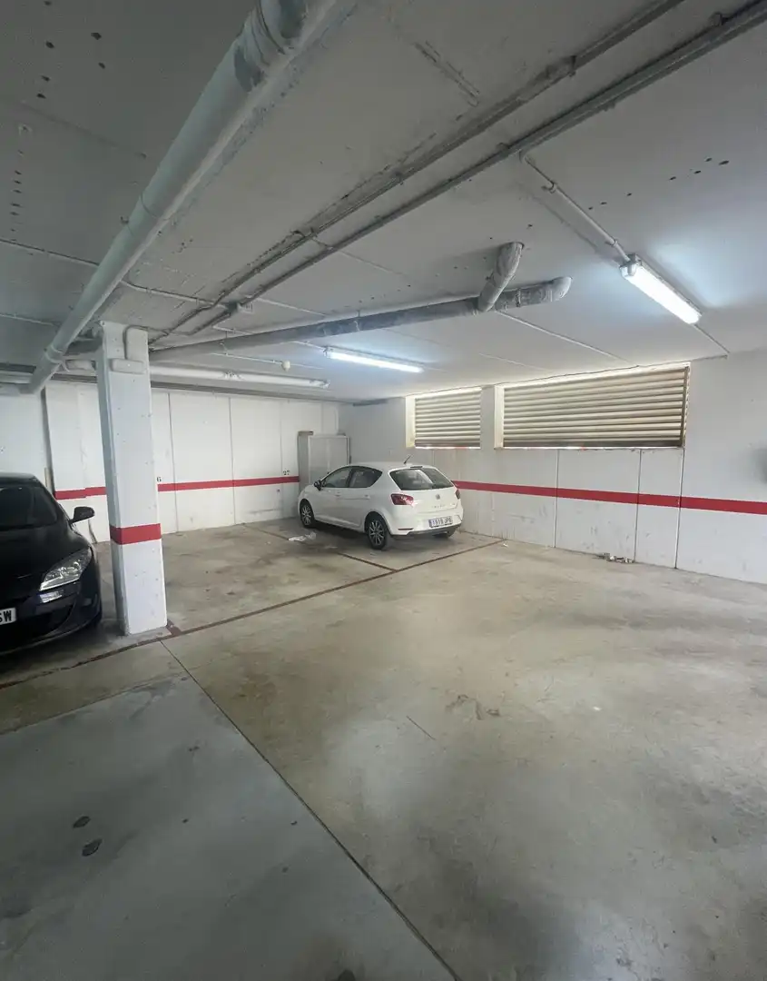Parking de Piso en venta en Igualada con Calefacción y Jardín privado
