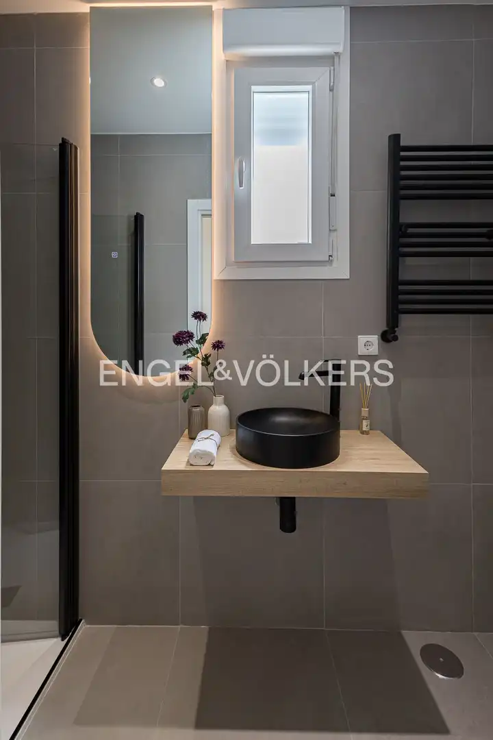 Baño de Piso en venta en Madrid con Aire acondicionado y Calefacción