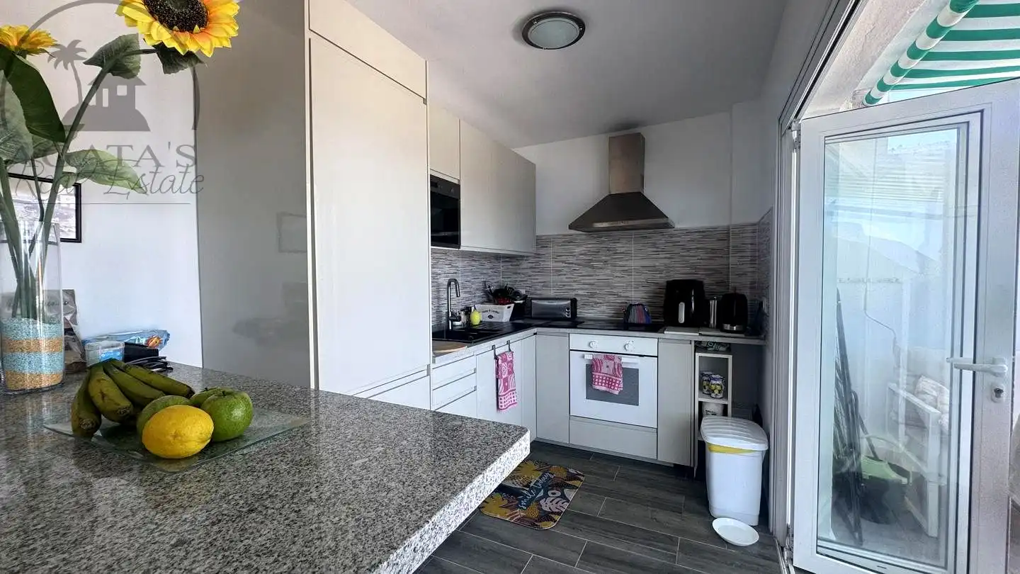 Cocina de Apartamento en venta en Icod de los Vinos con Terraza y Balcón