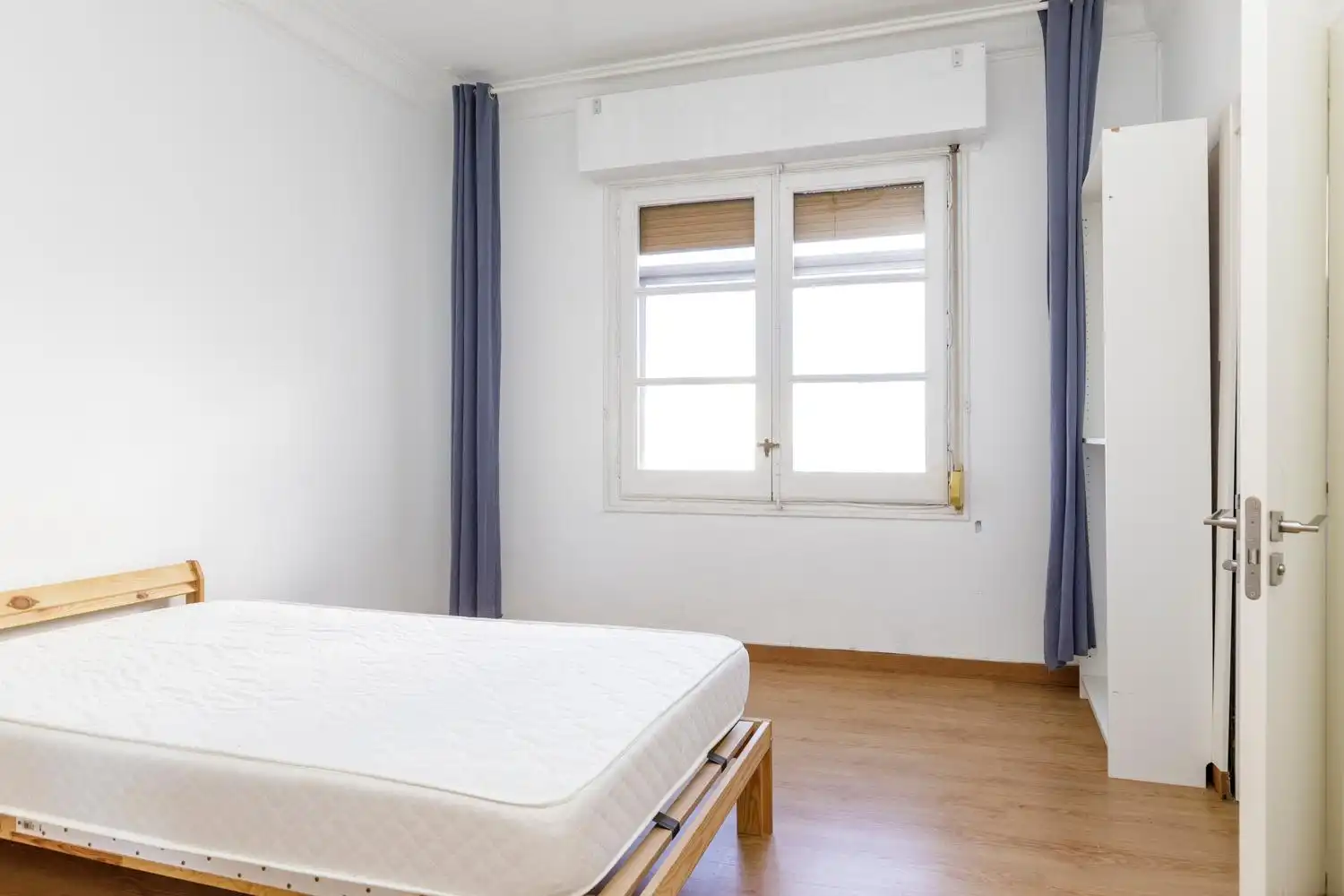 Habitación de Piso en venta en Zaragoza con Calefacción