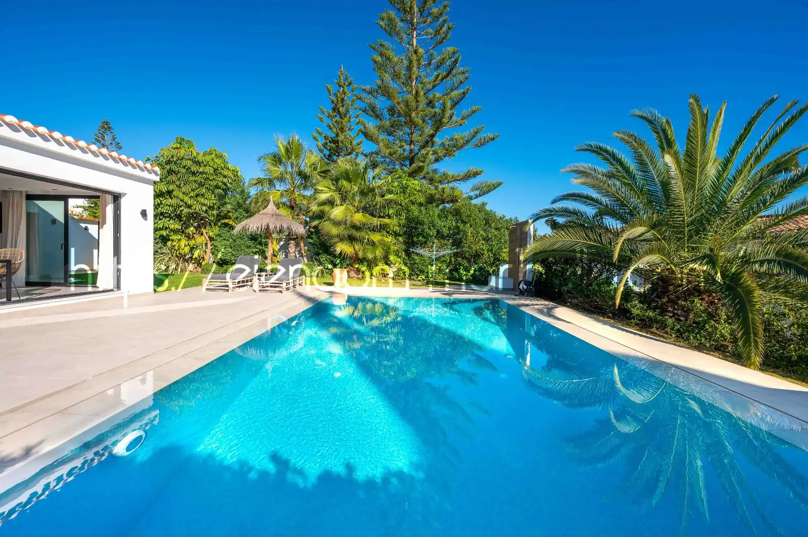 Detached house with pool for sale in Elviria - Cabopino, imagen 10