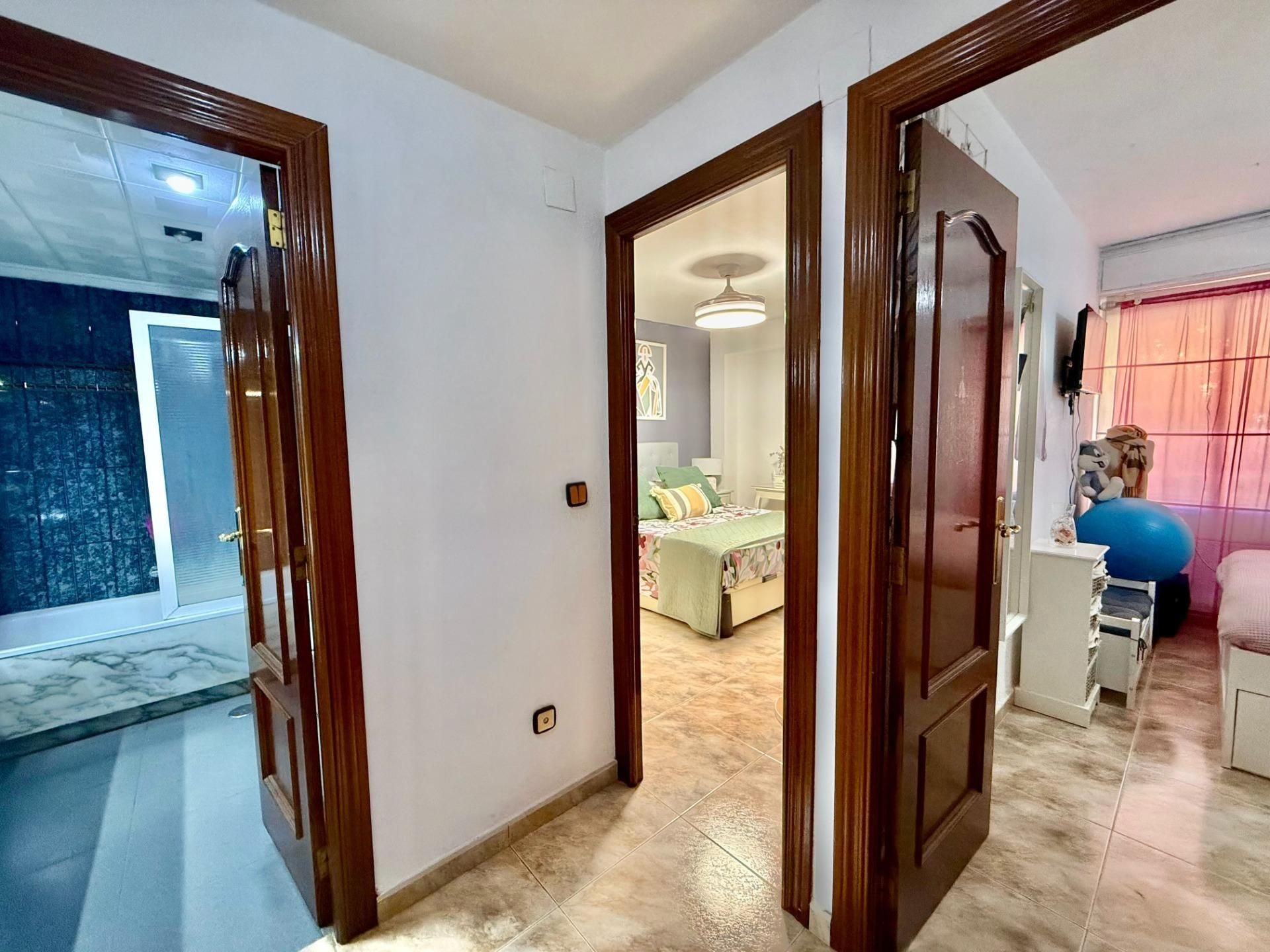 Flat for sale in  Valencia Capital  with Balcony