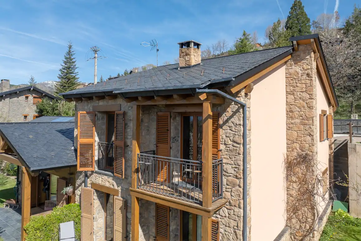 Vista exterior de Casa o chalet en venta en Estavar con Calefacción, Jardín privado y Parquet