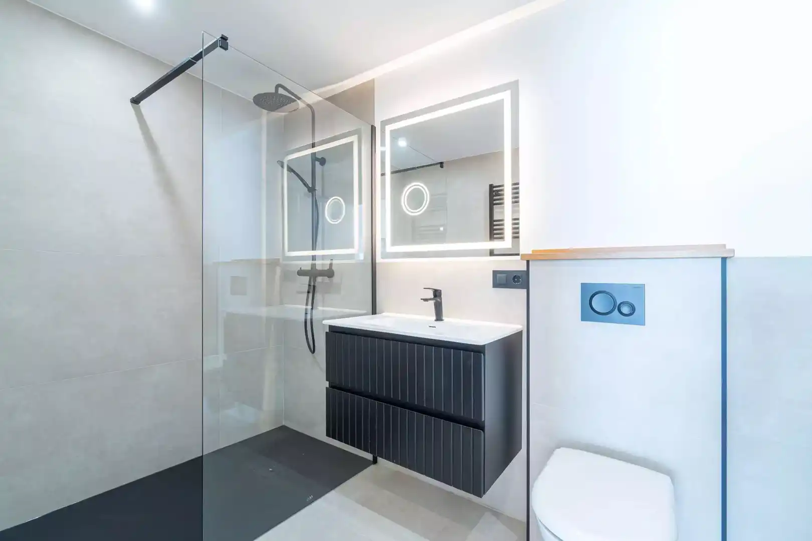 Baño de Piso en venta en Empuriabrava con Aire acondicionado y Terraza