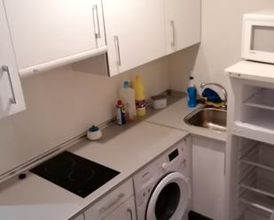 Kitchen of Apartment to rent in Salamanca Capital  with Heating, Parquet flooring and Furnished