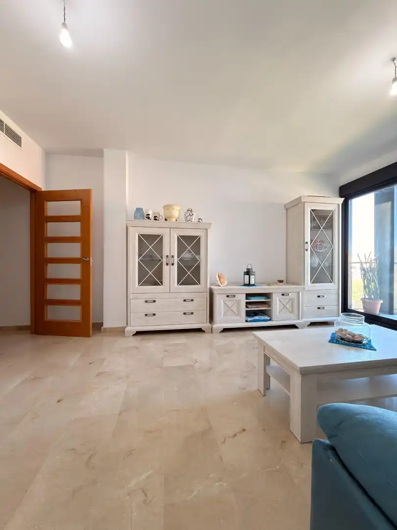 Piso con terraza en venta en Calle Granja de Rocamora, imagen 6