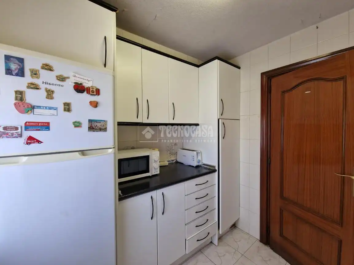 Cocina de Piso en venta en Madrid con Calefacción y Balcón