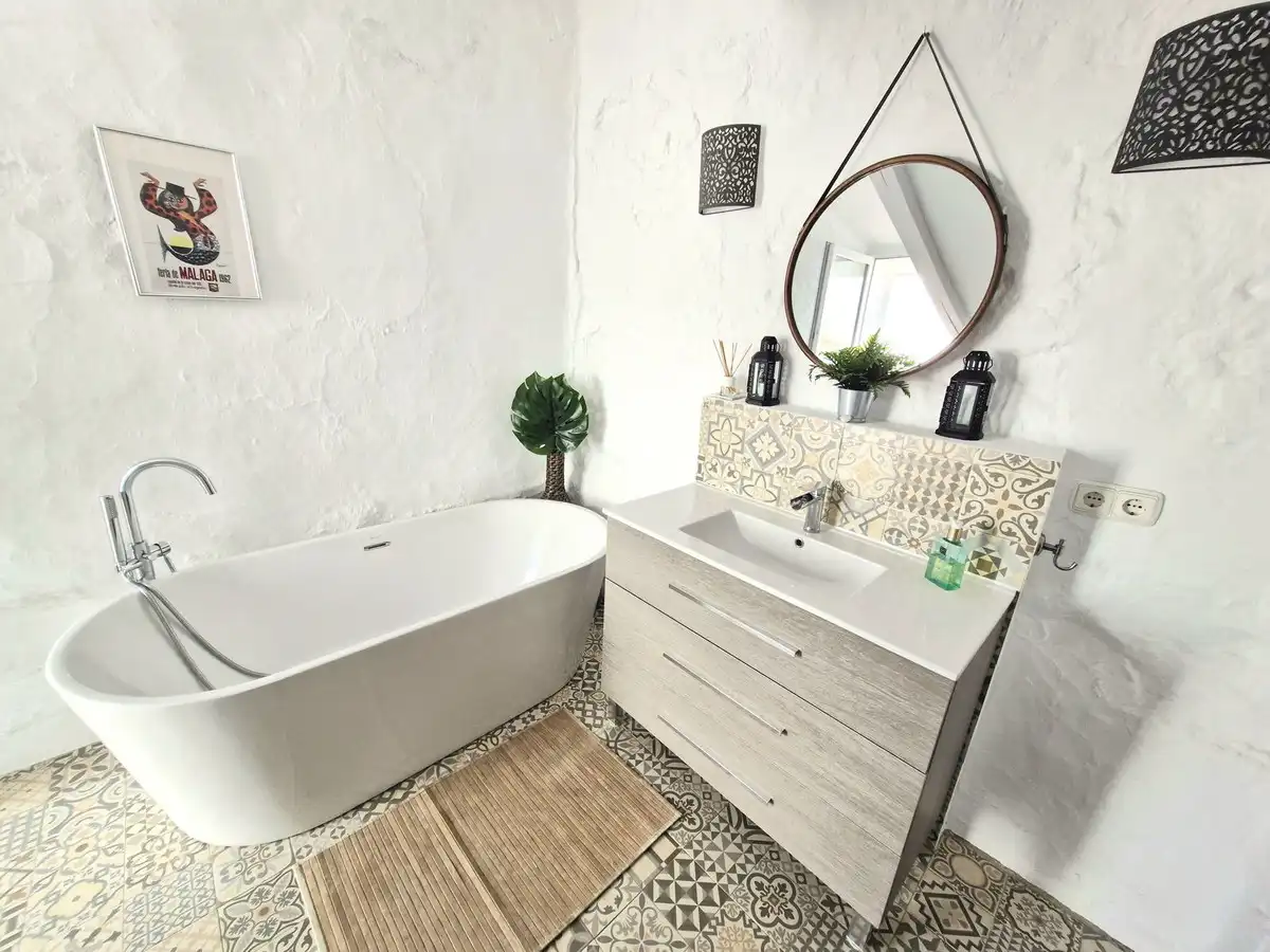 Bathroom of Houses for sale in Mijas  with Air Conditioner and Terrace