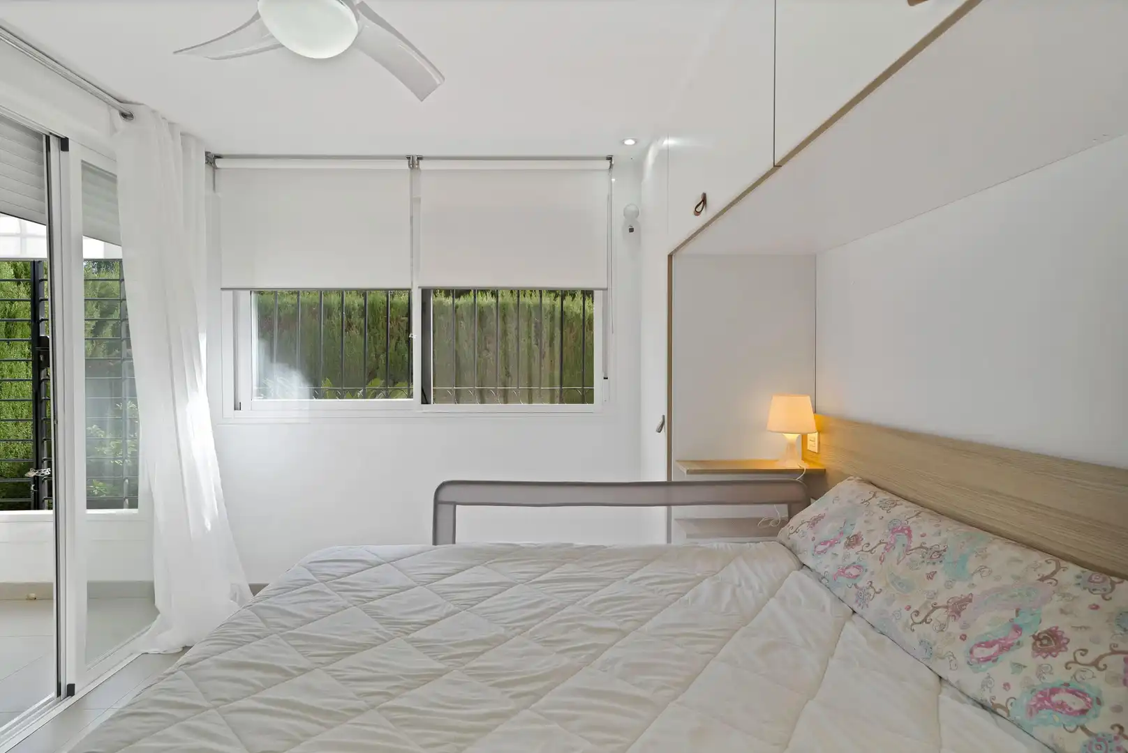 Dormitori de Apartament en venda en Marbella amb Aire condicionat