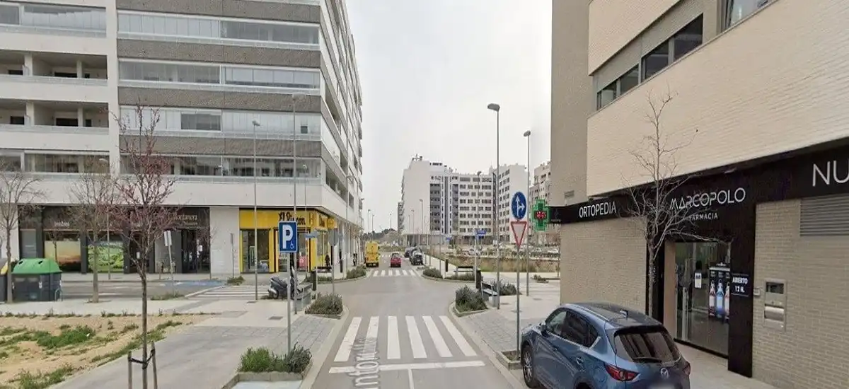 Exterior view of Commercial properties for sale in Zaragoza  with Furnished