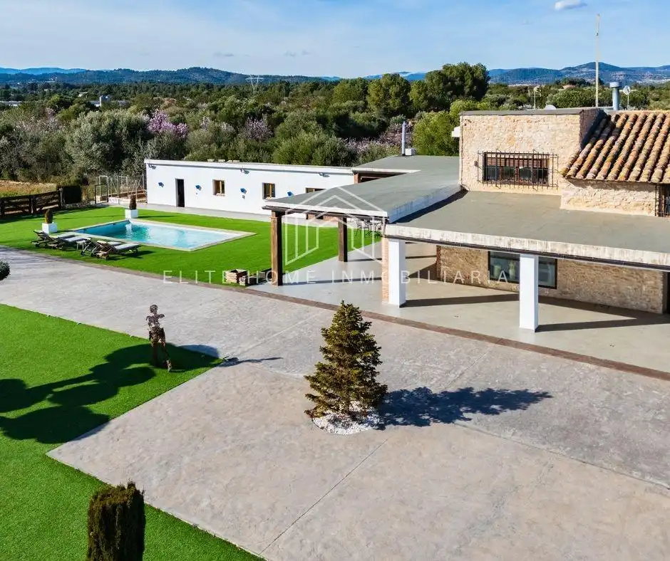 Exterior view of Houses for sale in Useras /  Les Useres  with Air Conditioner, Private garden and Terrace