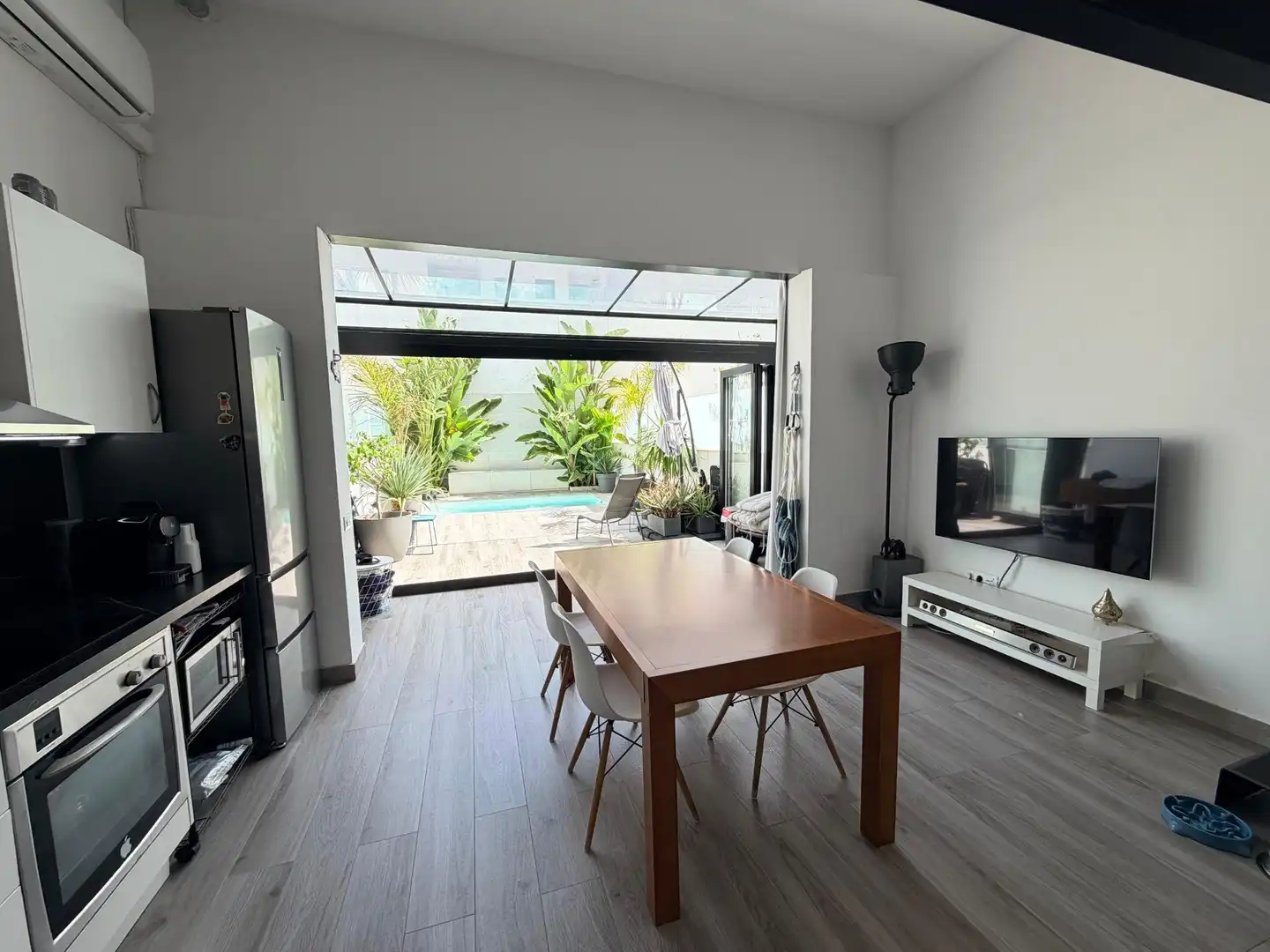 Dining room of Houses for sale in Badalona  with Air Conditioner, Heating and Parquet flooring